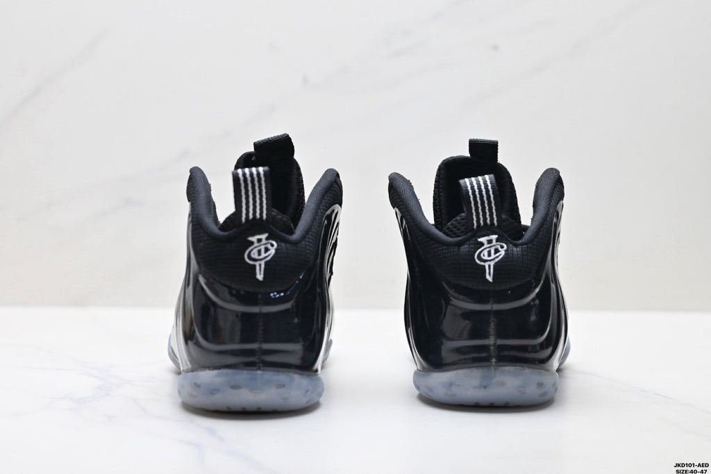 Nike Air Foamposite H. Hardaway Sneakers in Black - product image from the listing.