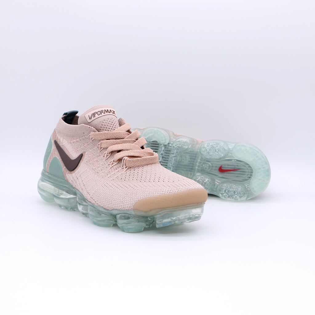 Nike Air VaporMax 2018 Knit Sneakers in Pink Mint 942843-2039 - product image from the listing.