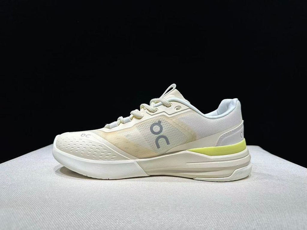 On The Roger Advantage Pro Tennis Sneakers in Cream - product image from the listing.