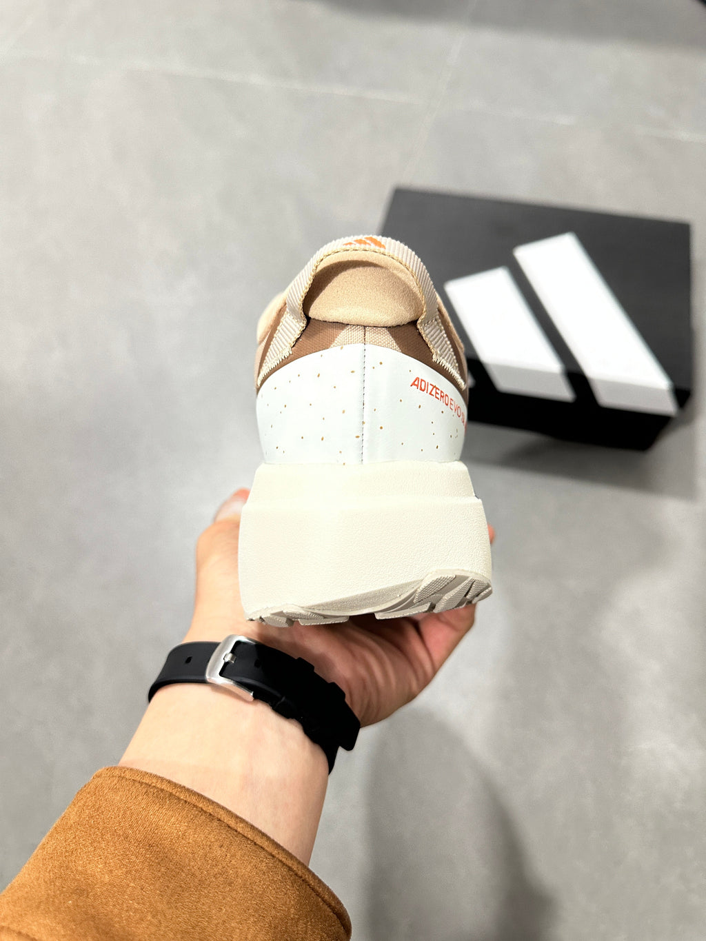 Nike Air Zoom Alphafly NEXT% 2 Running Shoes in Beige Navy - product image from the listing.