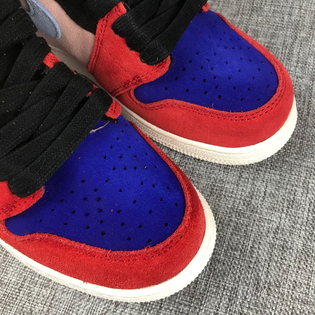 Air Jordan 1 High OG Christmas Sneakers in Red Multicolor - product image from the listing.