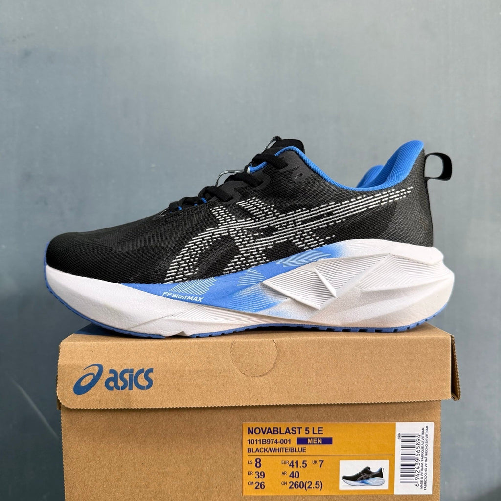 ASICS Novablast 5 LE Running Shoes in Black Blue - product image from the listing.