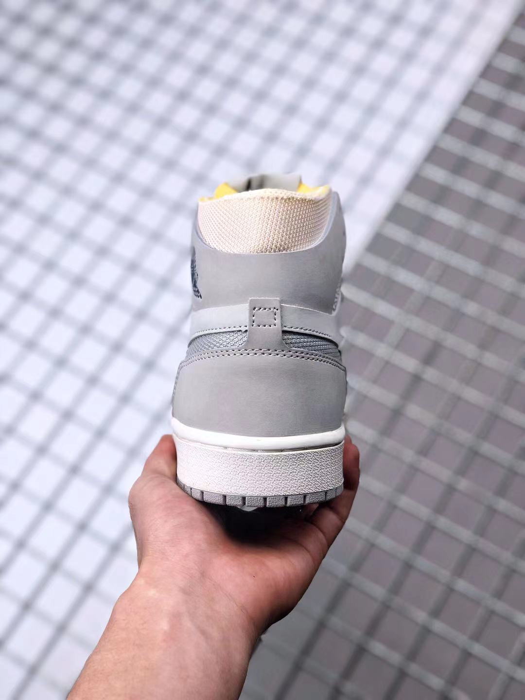Air Jordan 1 Zoom Comfort London Sneakers Grey DH4268-001 - product image from the listing.