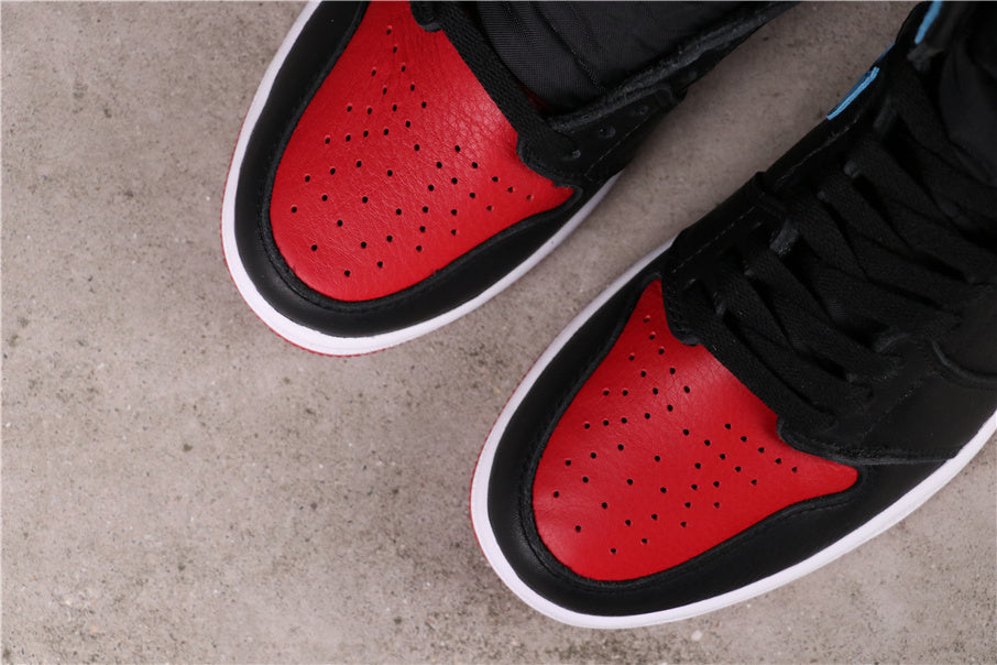 UNC to Chicago Sneakers - Air Jordan 1 High CD0461-046 - product image from the listing.