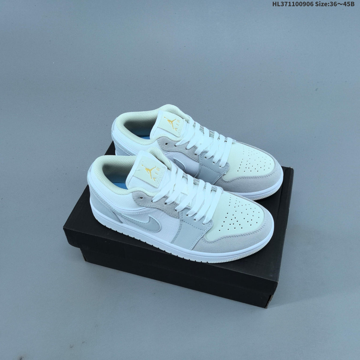Sneakers, White Multi-Color, - Jordan 1 Low OG 553558-146 - product image from the listing.