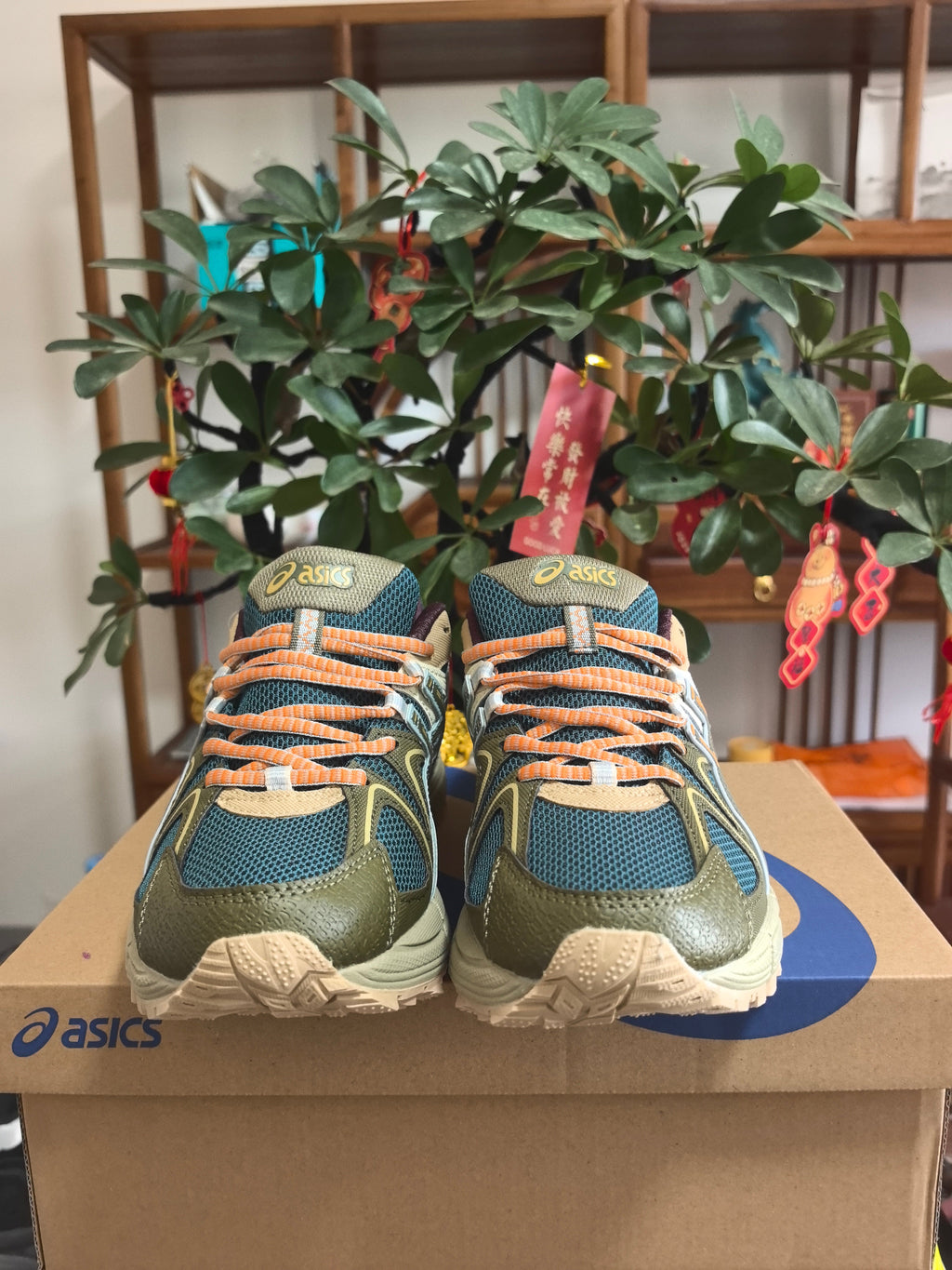 ASICS GEL-Kayano 14 K5 Sneakers in Blue and Brown - product image from the listing.