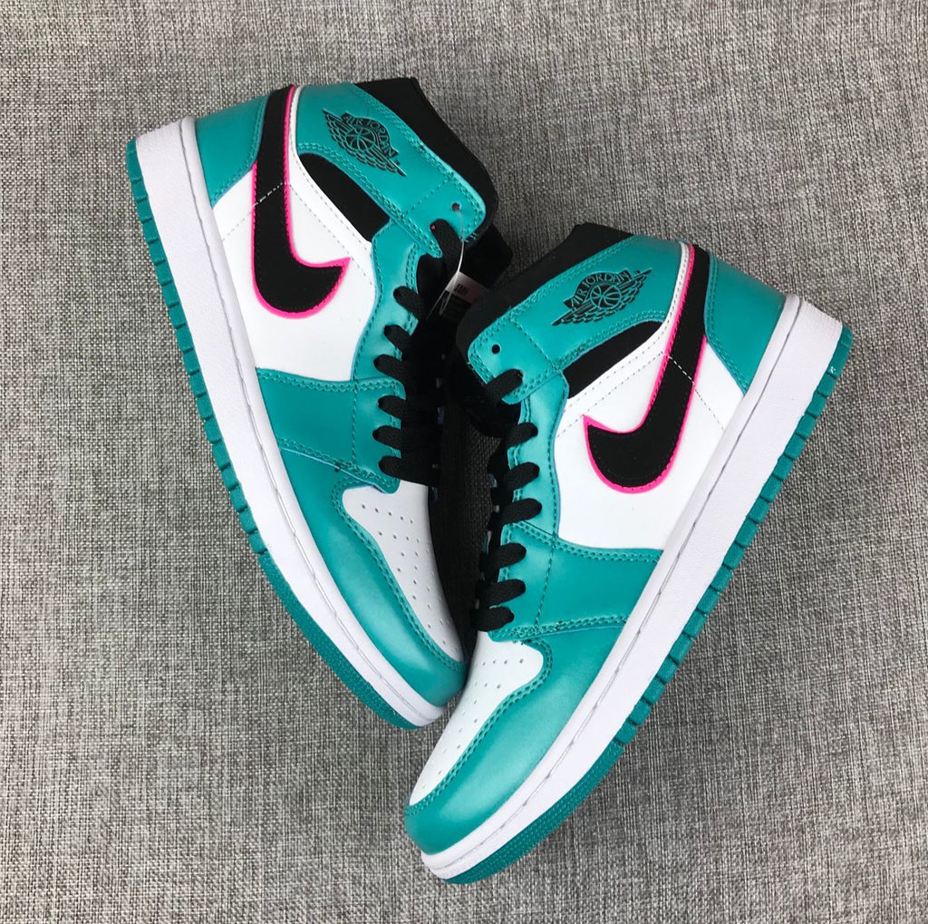 South Coast Sneakers - Air Jordan 1 Mid 852542-306 - product image from the listing.