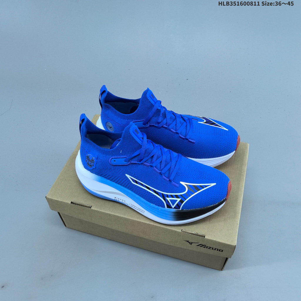 Mizuno Neo Vista Shoes for Running - product image from the listing.