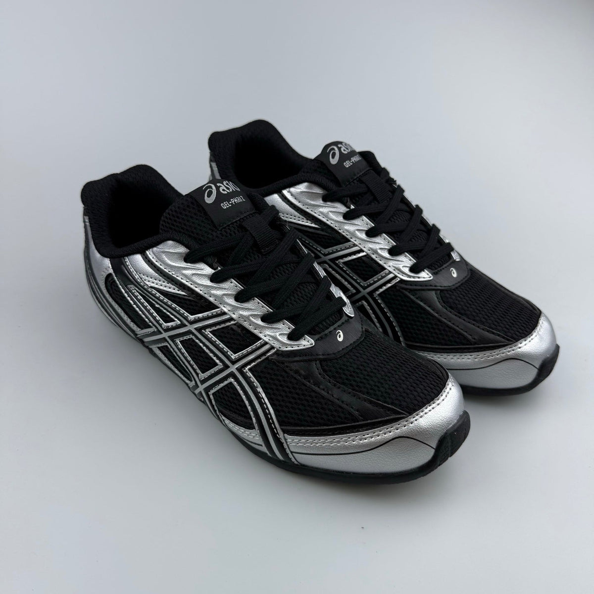 ASICS GEL-PHAZ 2 Sneakers in Silver Black 1203B126-001 - product image from the listing.