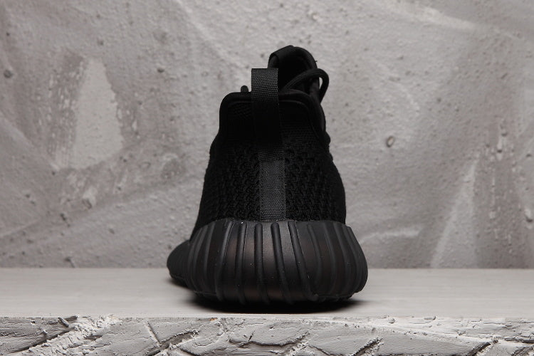Yeezy 350 V2 Sneakers in Black Knit - product image from the listing.