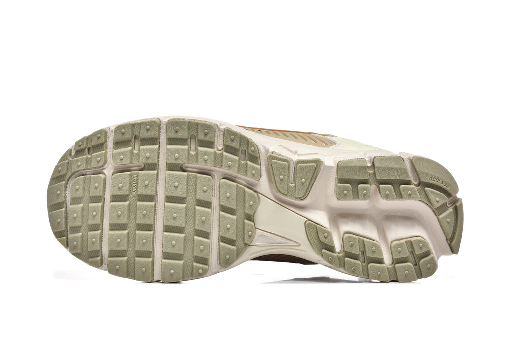 Sail and Tan Nike Zoom Vomero 5 Sneakers - product image from the listing.