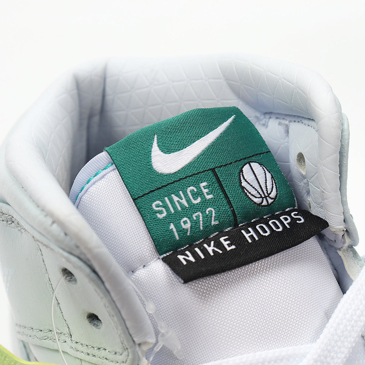 "Matcha Duck" Nike Dunk High Sneakers CW5853-100 - product image from the listing.