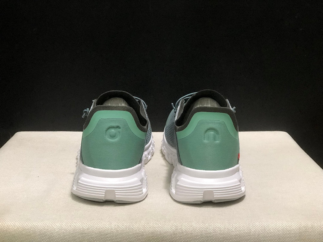 On Cloud 6 Coast Sneakers in Green - product image from the listing.