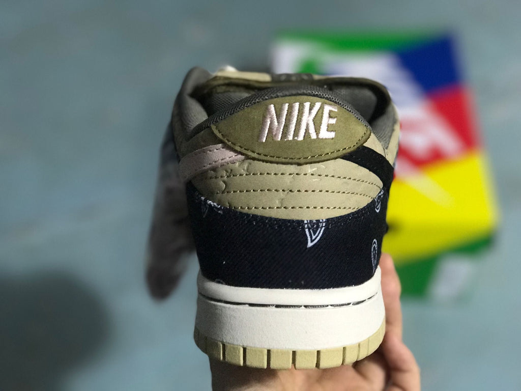 Nike SB Dunk Low PRM QS in Black Beige CT5053-001 - product image from the listing.