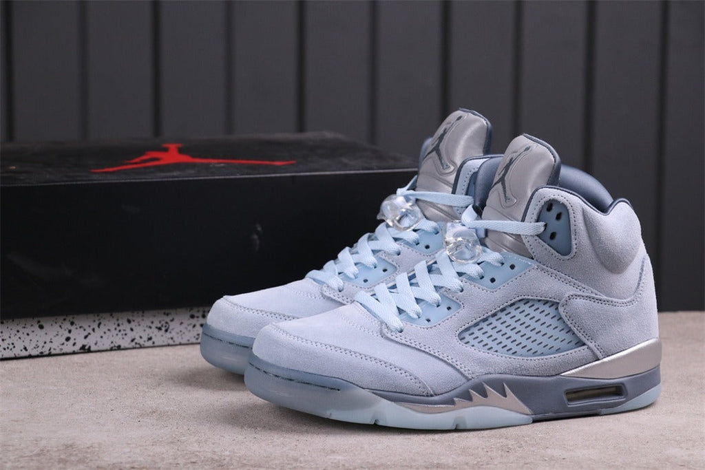 Air Jordan 5 Retro Bluebird Sneakers DD9336-400 - product image from the listing.