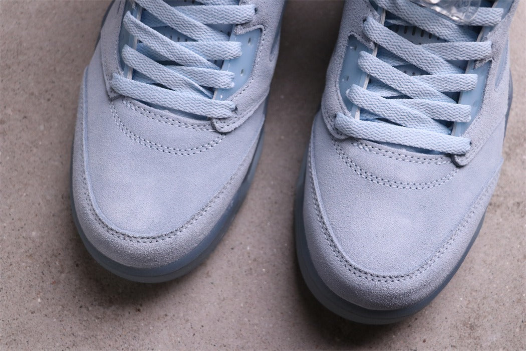 Air Jordan 5 Retro Bluebird Sneakers DD9336-400 - product image from the listing.