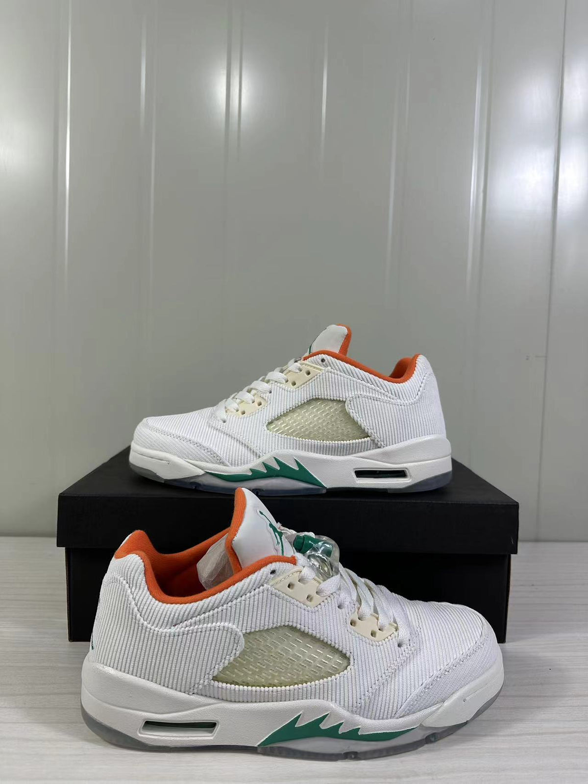 Air Jordan 5 Low Golf White Green CW4204-100 - product image from the listing.