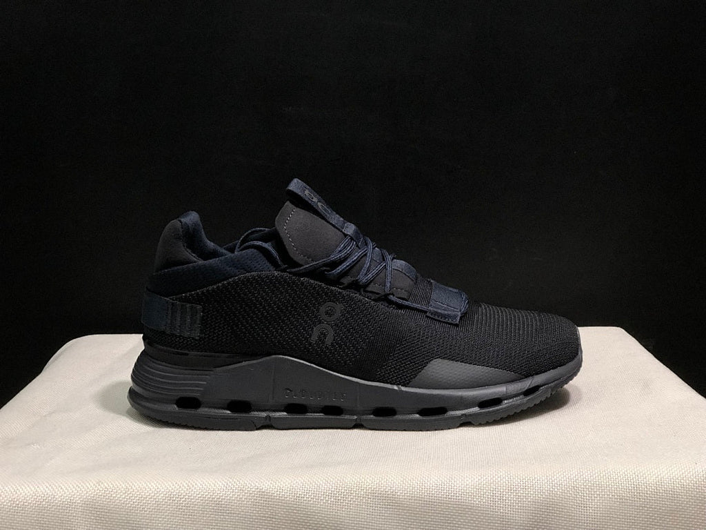 On Cloudnova 1 Trainers Black Eclipse - product image from the listing.