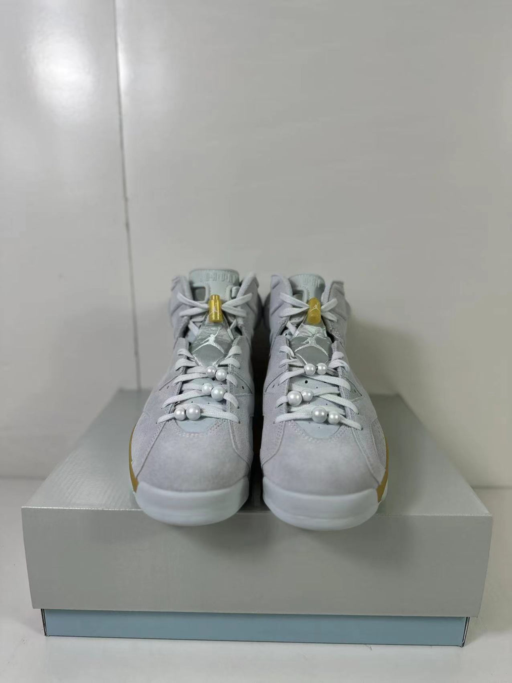 Air Jordan 6 High Sneakers White Gold Glacier Blue DQ4914-074 - product image from the listing.