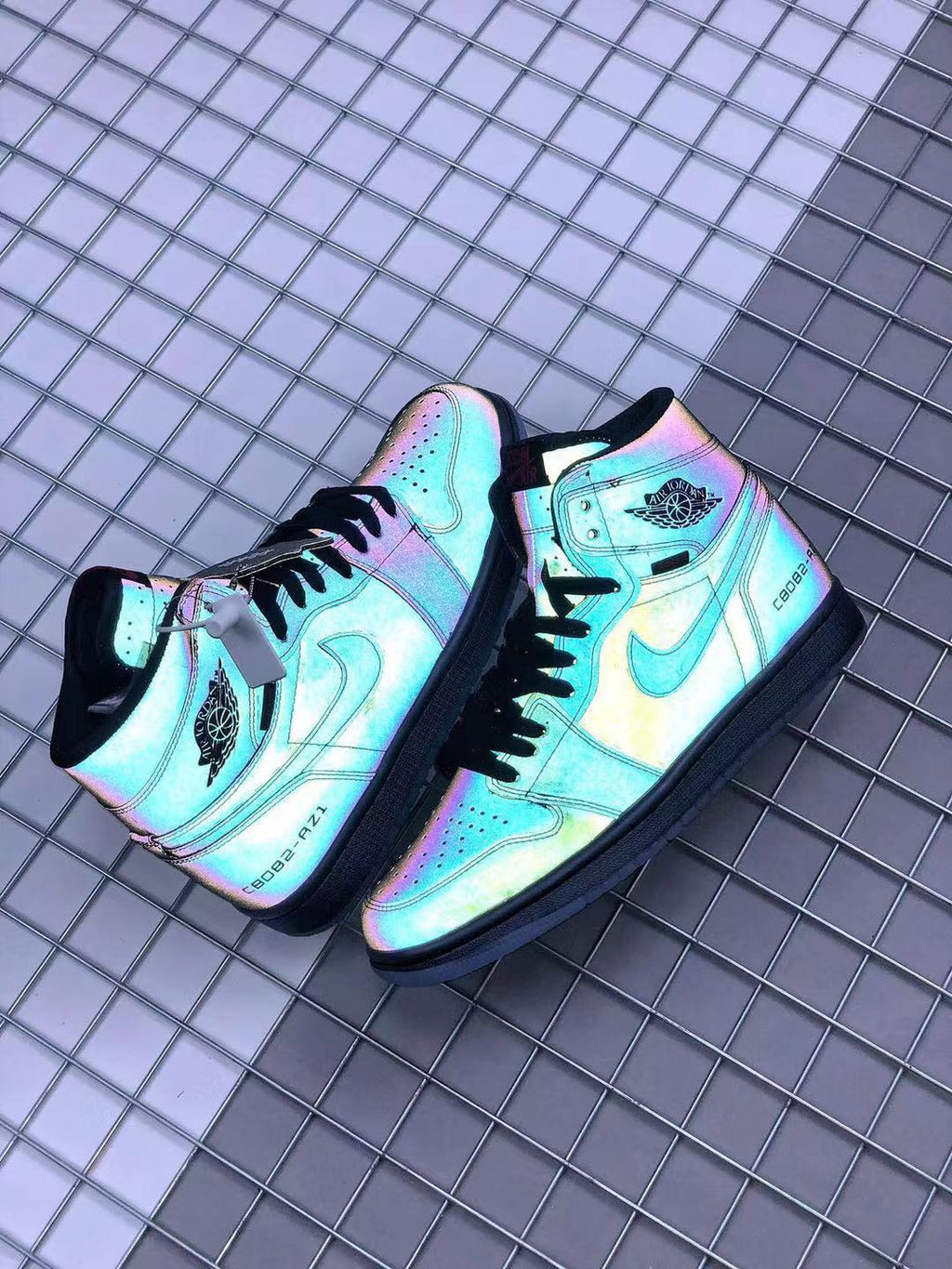 Air Jordan 1 High Zoom R2T Chameleon Sneakers in Black - product image from the listing.