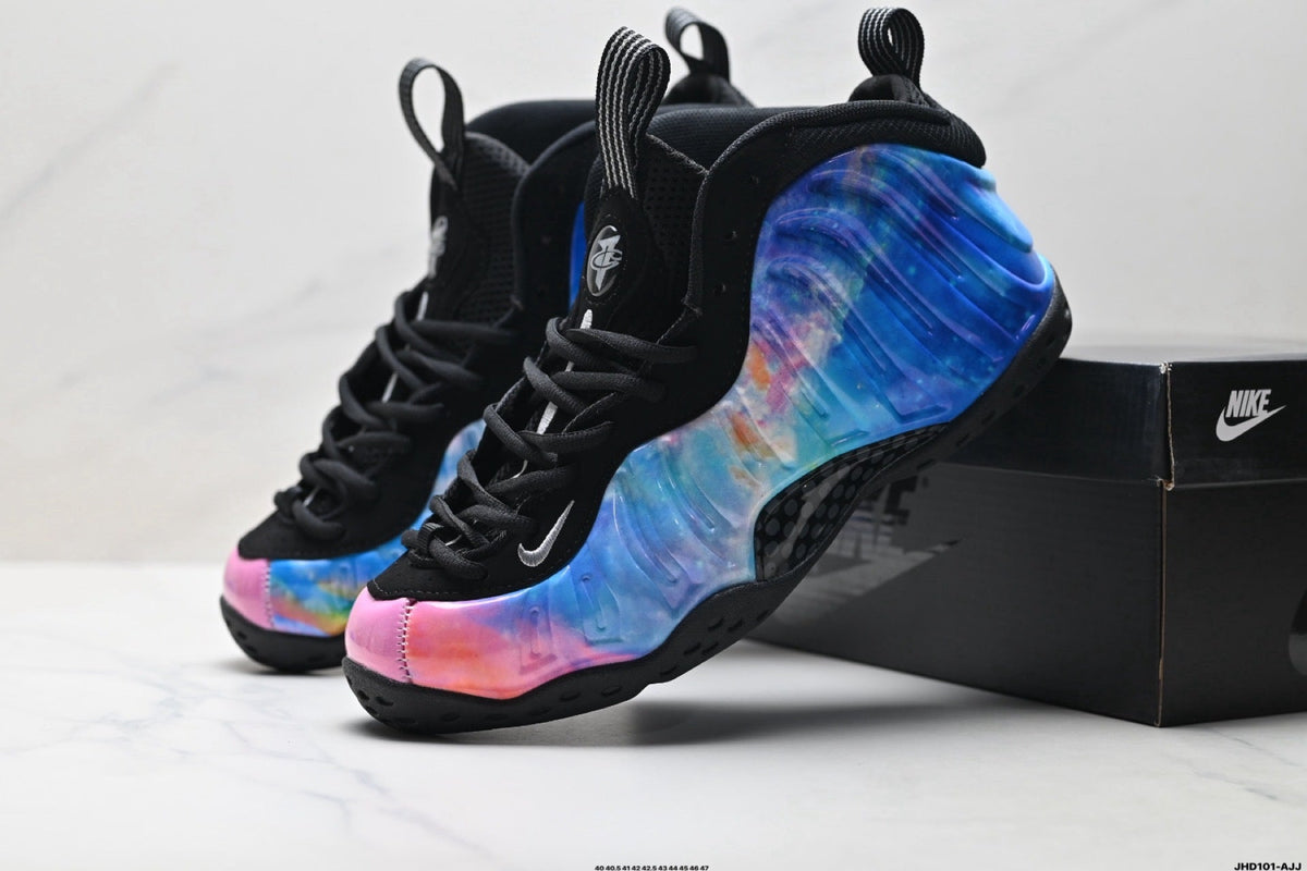 Nike Air Foamposite One Penny Hardaway Trainers, Blue Iridescent - product image from the listing.
