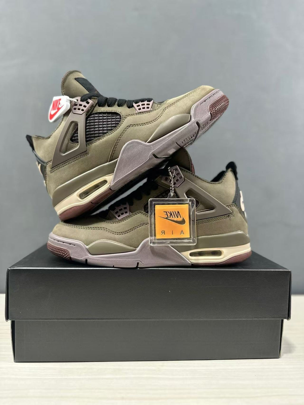 Air Jordan 4 Retro SP Dark Mocha Sneakers IF3102-200 - product image from the listing.