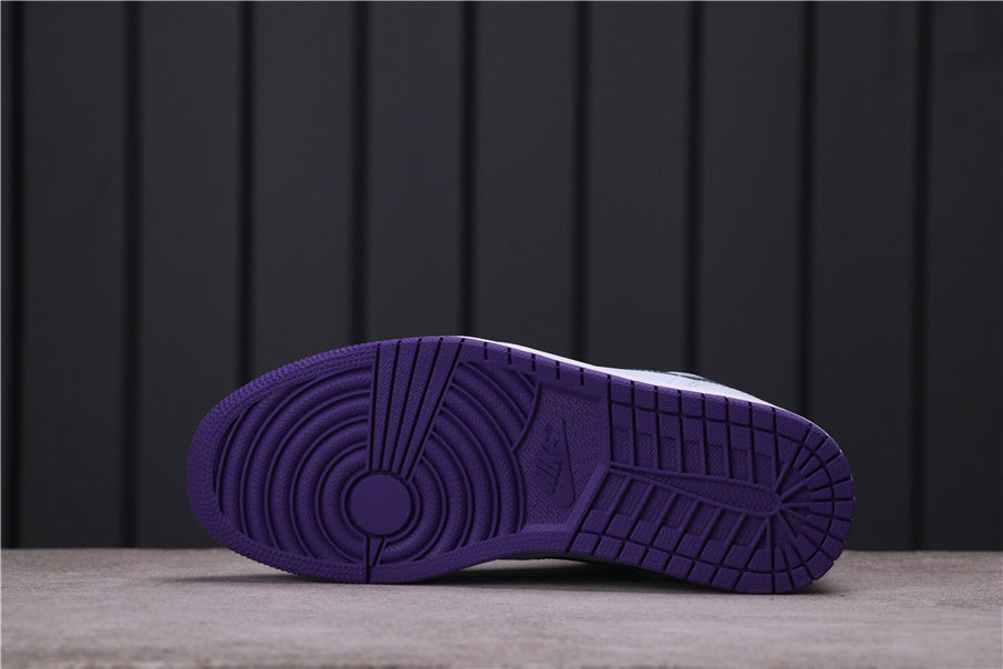 Nike Hoops Sneakers - Air Jordan 1 Mid SE CW5853-100 - product image from the listing.