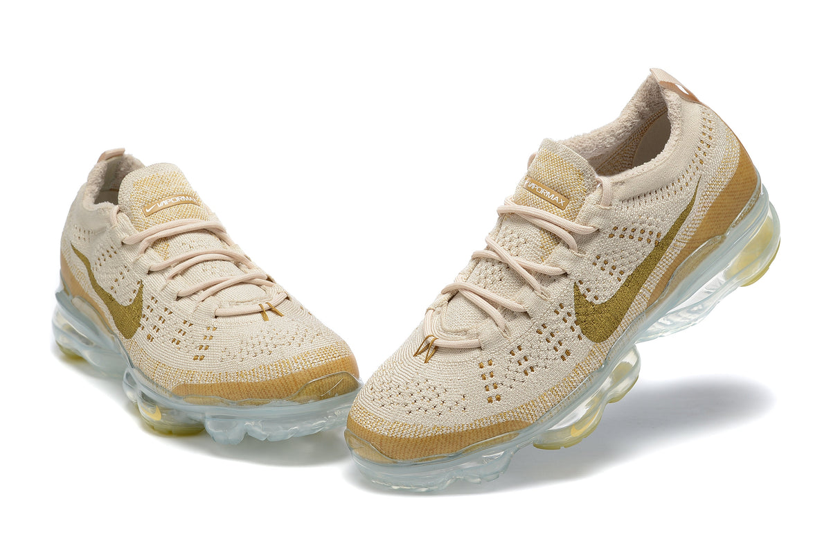 Nike Air VaporMax 2023 Flyknit Sanddrift Bronze Trainers DV1678-100 - product image from the listing.