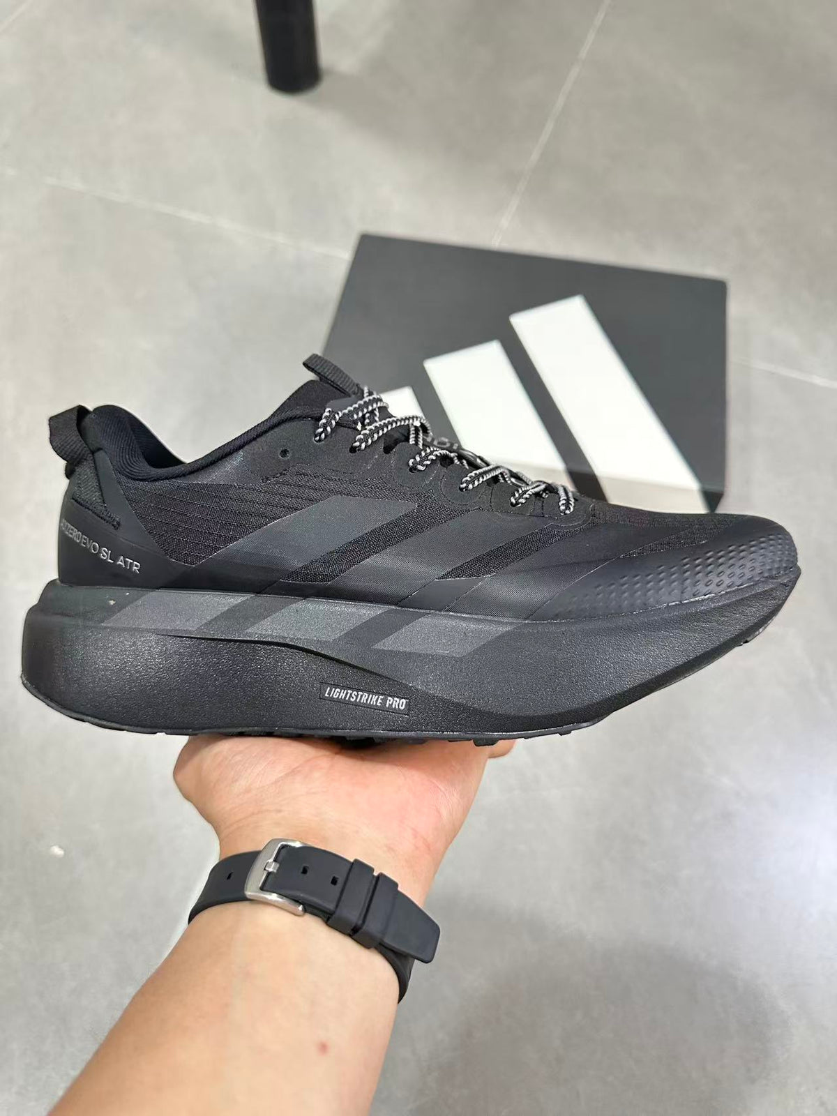 Nike ACG Mountain Fly 2 Low Black Trail Trainers KK2685 - product image from the listing.
