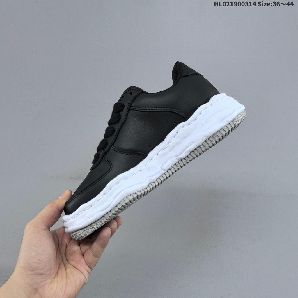 Maison Mihara Yasuhiro Original Sole Low Sneakers in Black - product image from the listing.