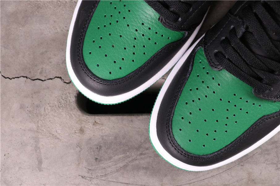 Air Jordan 1 High Pine Sneakers in Green Black 555088-030 - product image from the listing.
