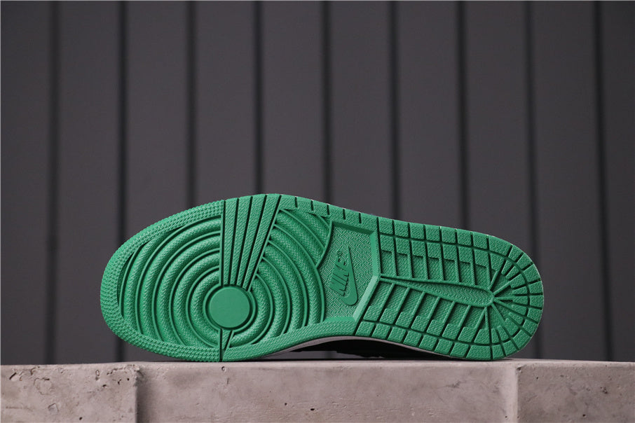Air Jordan 1 High Pine Sneakers in Green Black 555088-030 - product image from the listing.
