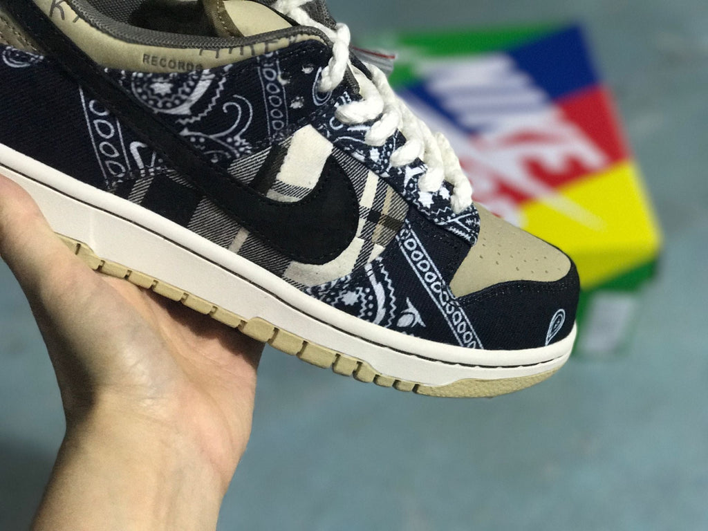 Nike SB Dunk Low PRM QS in Black Beige CT5053-001 - product image from the listing.