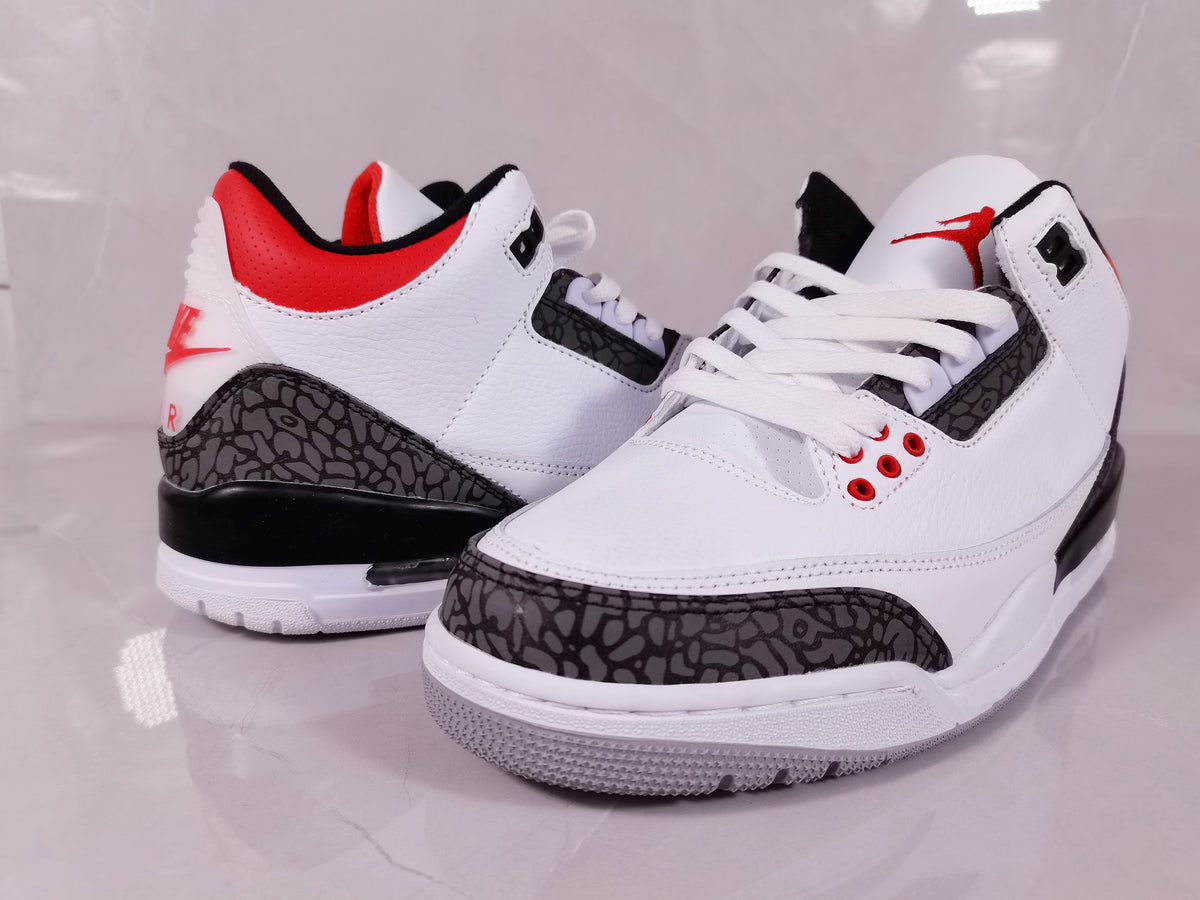Air Jordan 3 Retro SE White Cement Fire Sneakers in Red - product image from the listing.