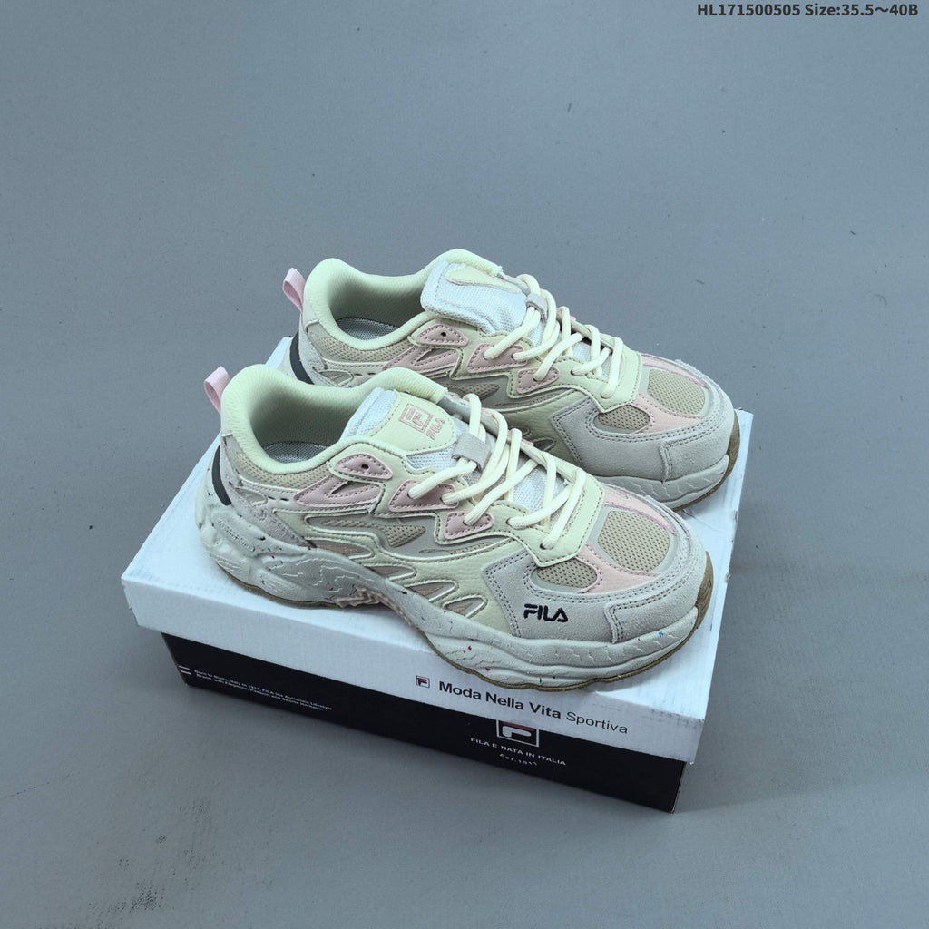 FILA FERN Low-Cut Sneakers F12M331101 - product image from the listing.