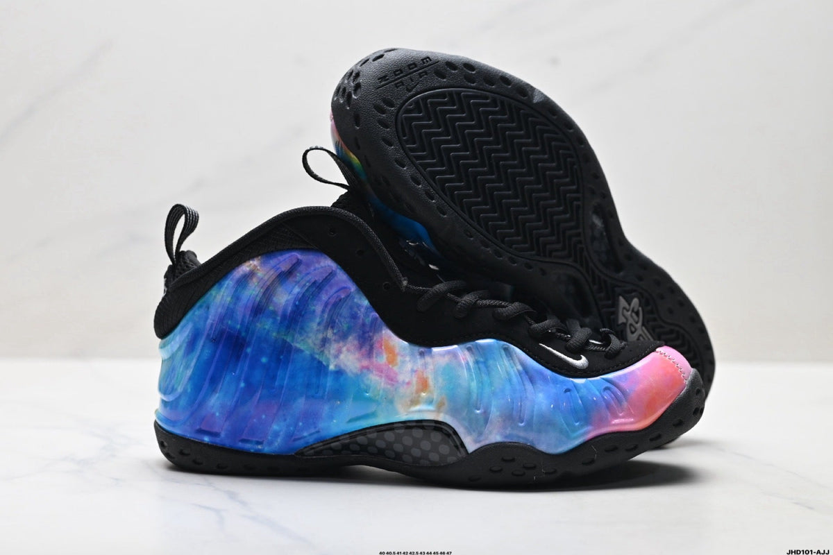 Nike Air Foamposite One Penny Hardaway Trainers, Blue Iridescent - product image from the listing.