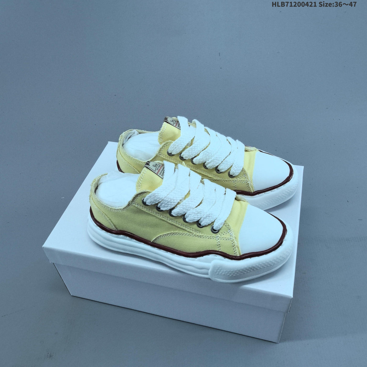 Maison MIHARA YASUHIRO Original Sole Canvas Low Trainers - product image from the listing.