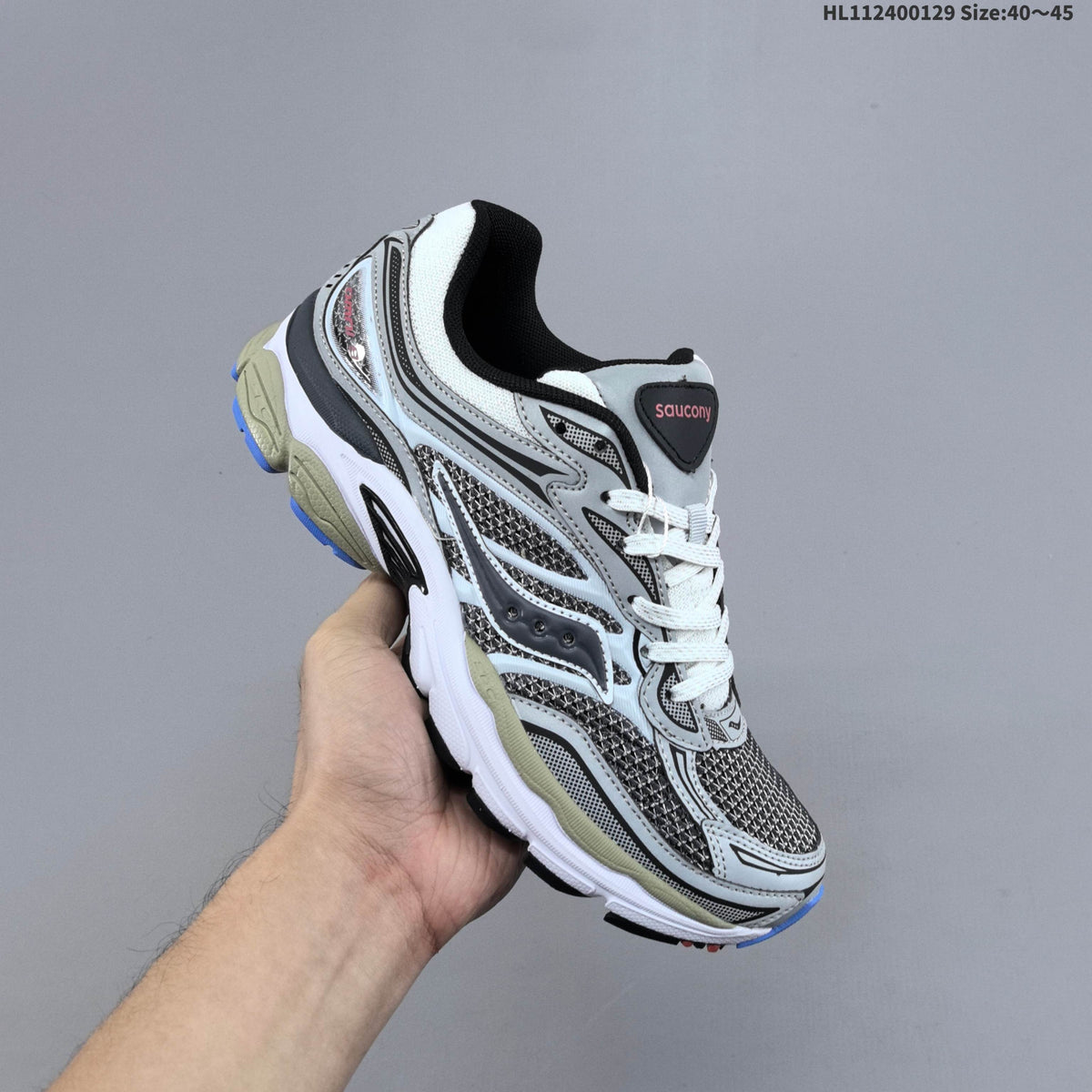 Saucony ProGrid Omni 9 Retro Sneakers for Running - product image from the listing.