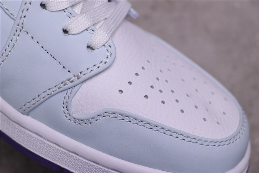 Nike Hoops Sneakers - Air Jordan 1 Mid SE CW5853-100 - product image from the listing.