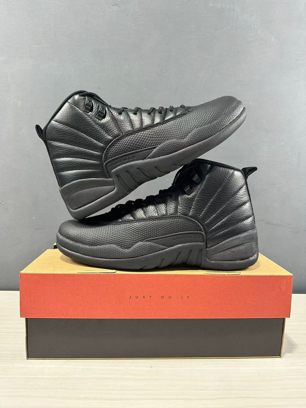 Air Jordan 12 High-Top Sneakers Black - product image from the listing.