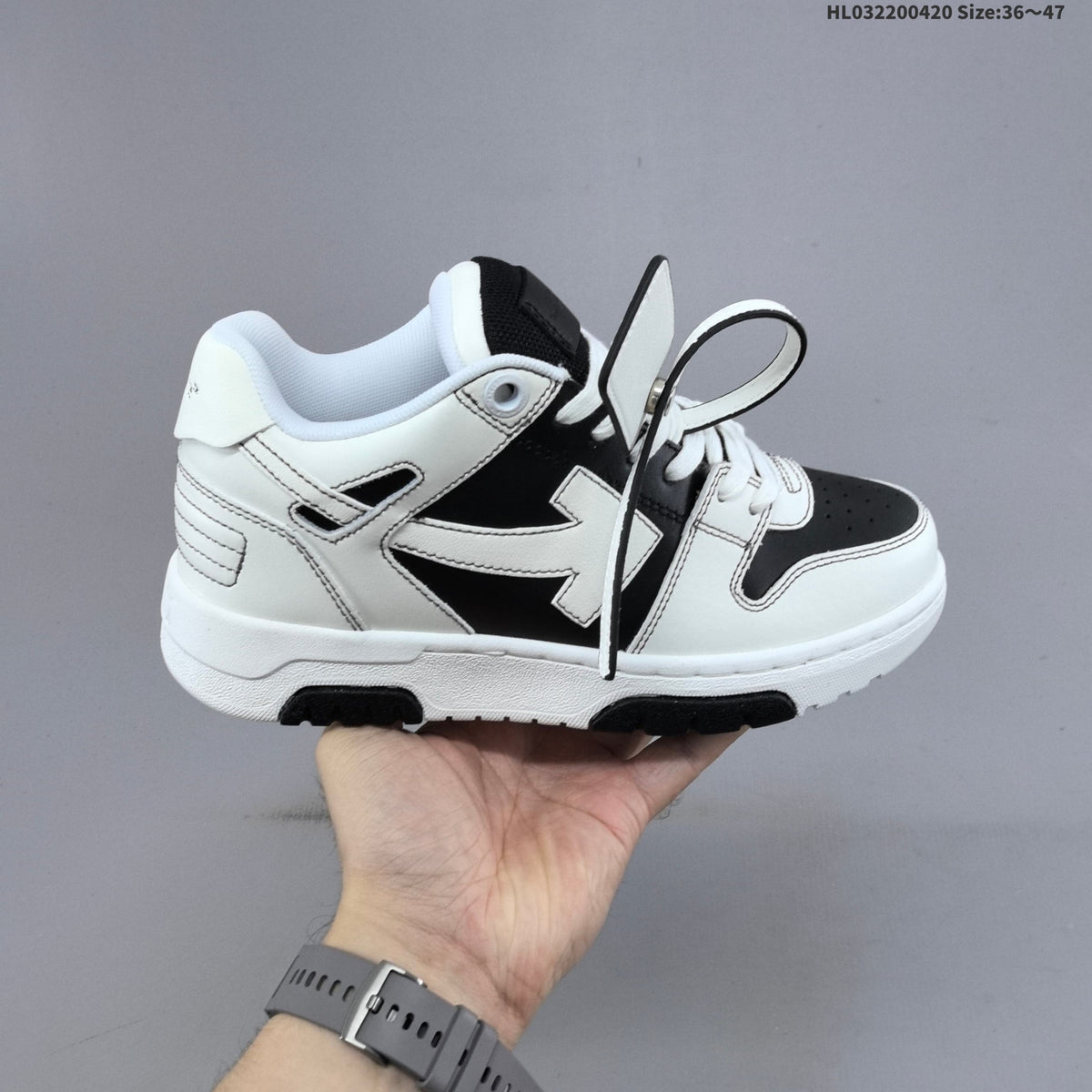 White and Black Off-White Arrows Low-Top Sneakers - product image from the listing.