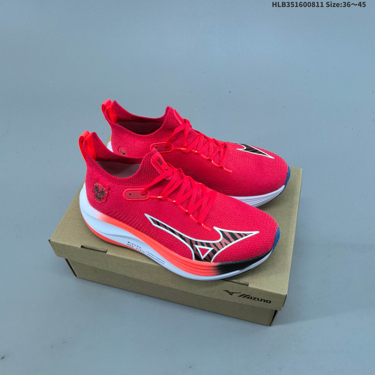 Mizuno Neo Vista Shoes for Running - product image from the listing.