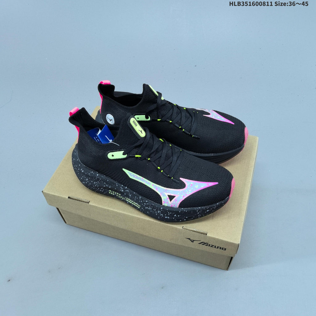 Mizuno Neo Vista Shoes for Running - product image from the listing.