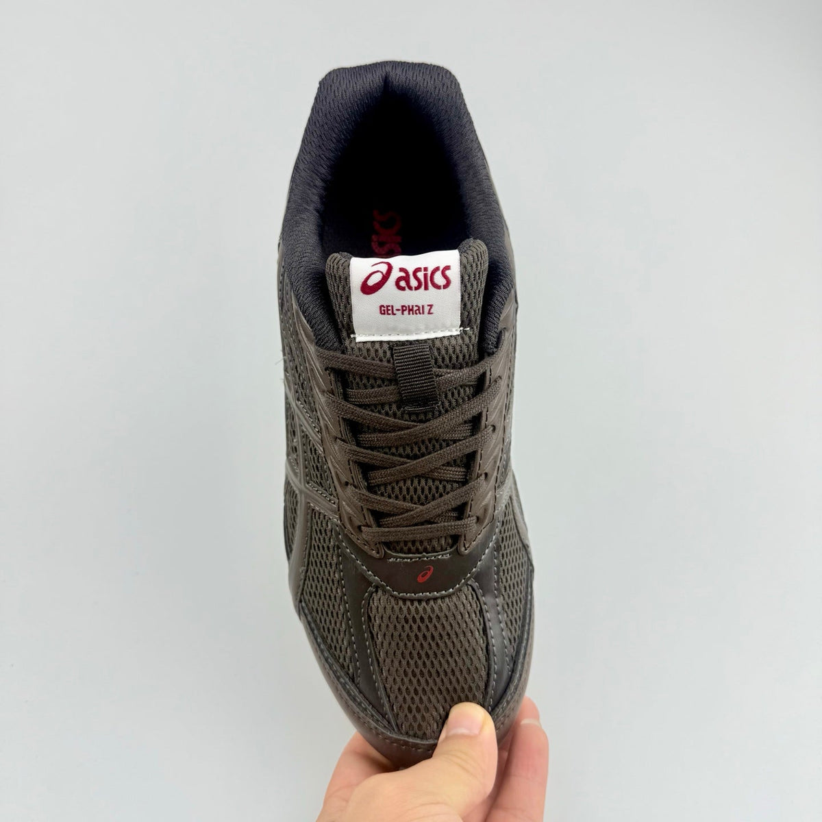 ASICS GEL-PHALAI Z Brown Running-Inspired Trainers 1203B126-200 - product image from the listing.