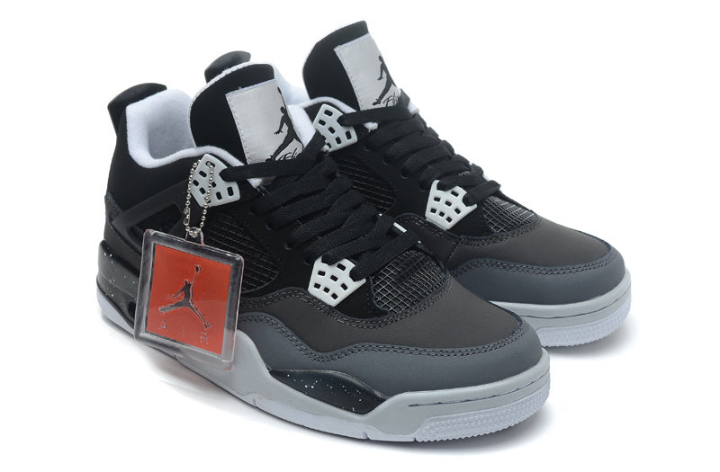 Air Jordan 4 Retro Oreo Basketball Sneakers - product image from the listing.