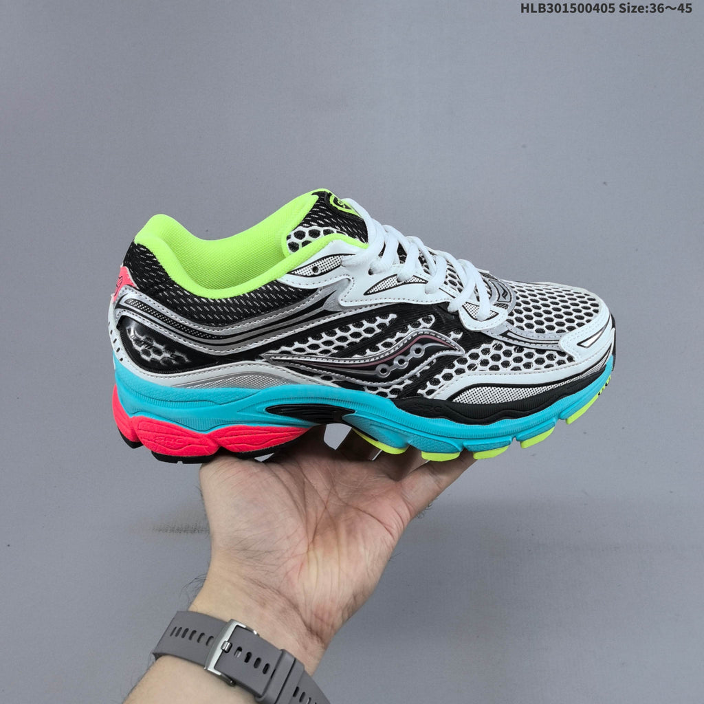 Saucony ProGrid Omni 9 Retro Shoes for Running - product image from the listing.