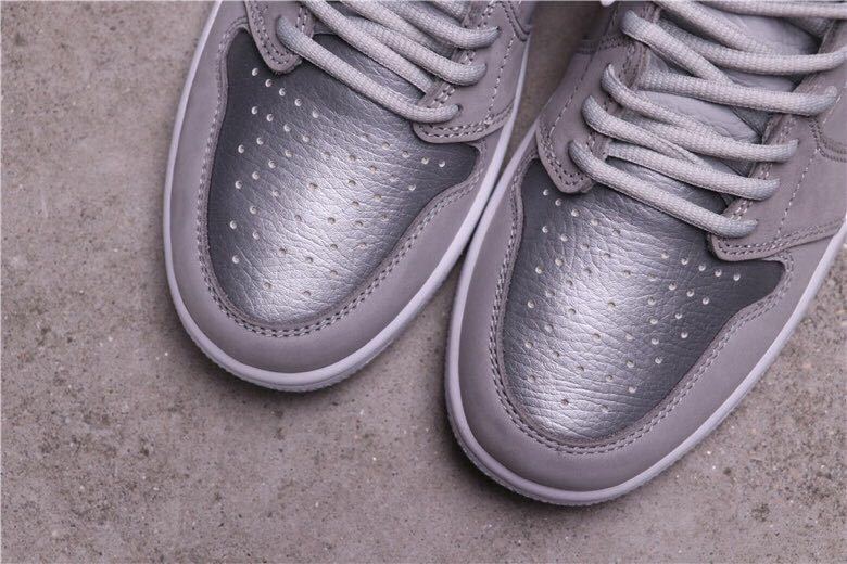 Air Jordan 1 High OG Japan Sneakers DC1788-029 - product image from the listing.
