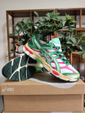 ASICS GEL-Cumulus 16 Sneakers in Green and White - product image from the listing.