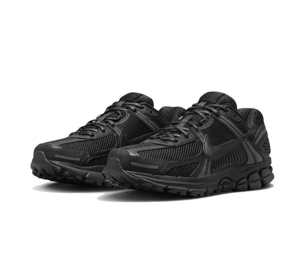 Nike Air Max 270 Sneakers in Black - product image from the listing.