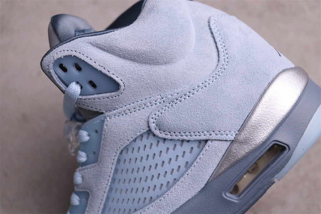 Air Jordan 5 Retro Bluebird Sneakers DD9336-400 - product image from the listing.
